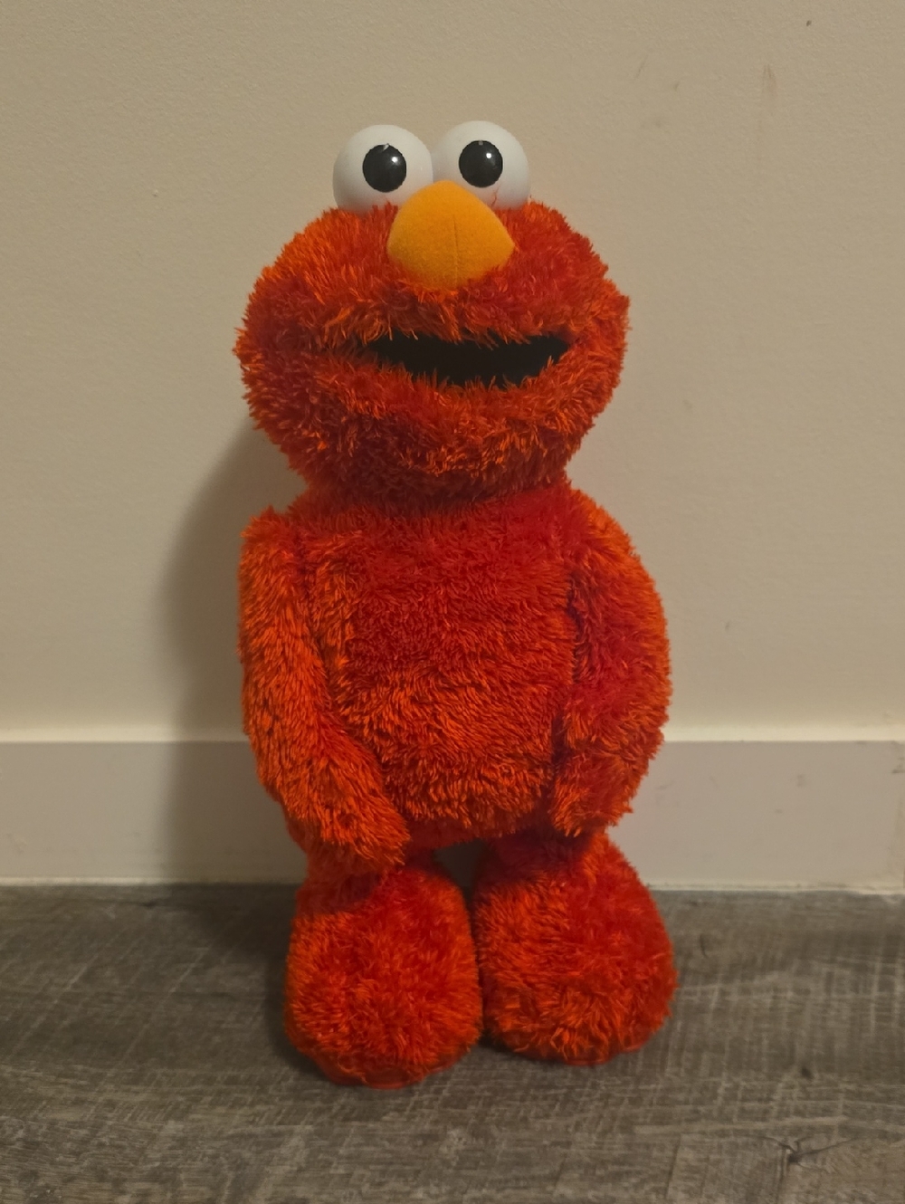 2005 TMX Tickle Me Elmo